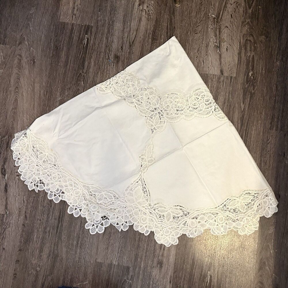 White Battenburg Lace Tablecloth From Fortunoff Round 64” Diameter New W/ Defect